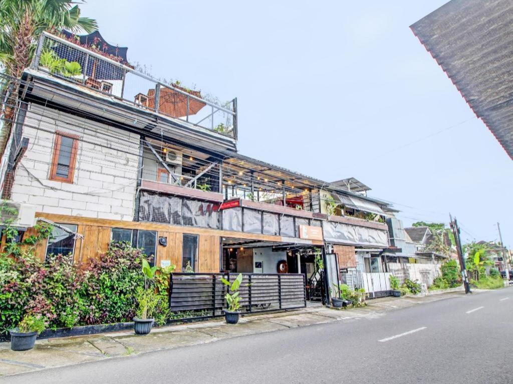 Oyo 92256 Sentosa Residence Yogyakarta Exterior foto